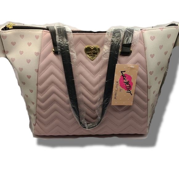 Betsey Johnson Handbags - Betsey Johnson Quilted Heart Tote
